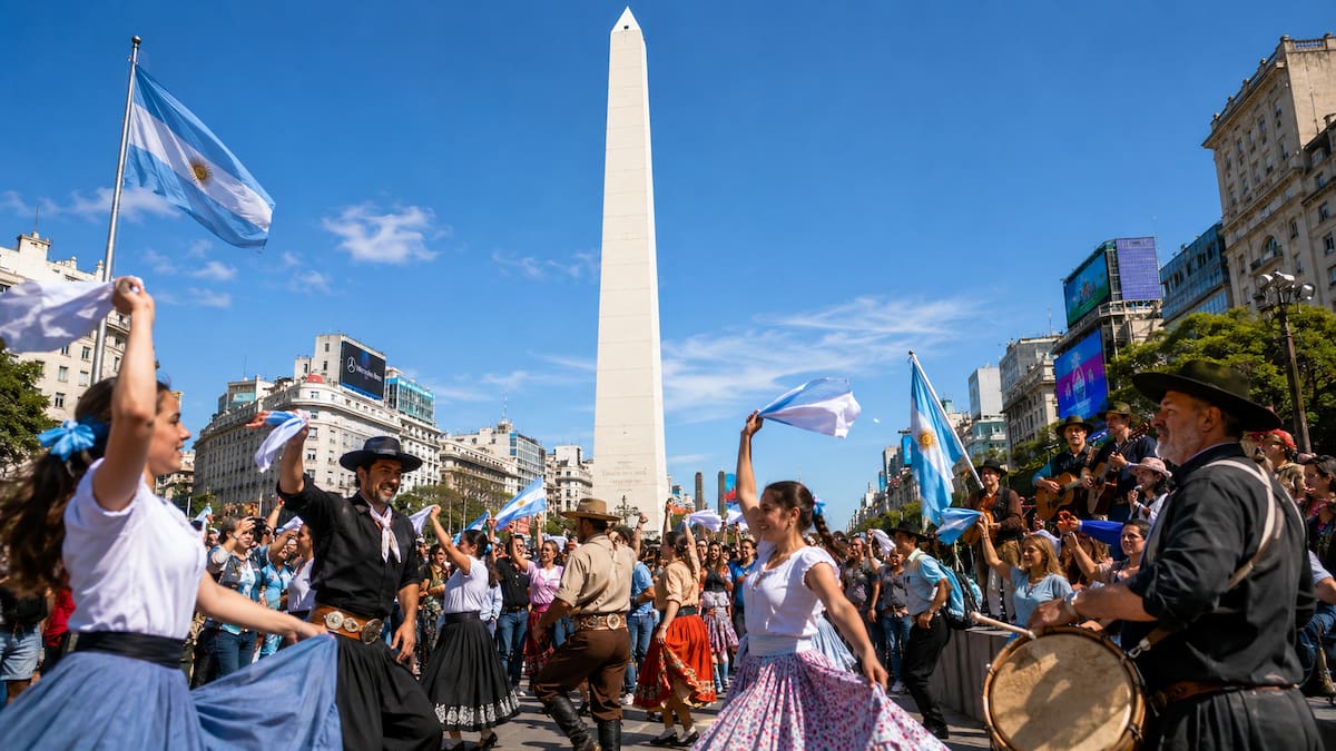 El Obelisco se convierte en una peña gigante: habrá folklore, clases de baile y música gratis