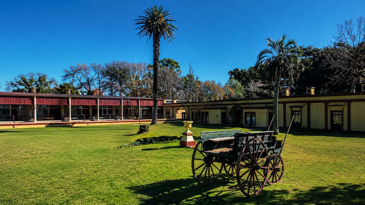 Las estancias centenarias que fueron símbolo de poder, recibieron a Sarmiento y Mitre y hoy abren sus tranqueras al turismo