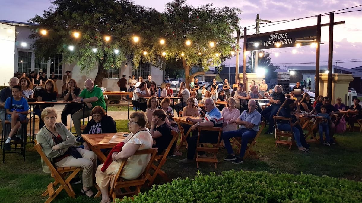 Turismo rural, peña y asado a la estaca con entrada libe