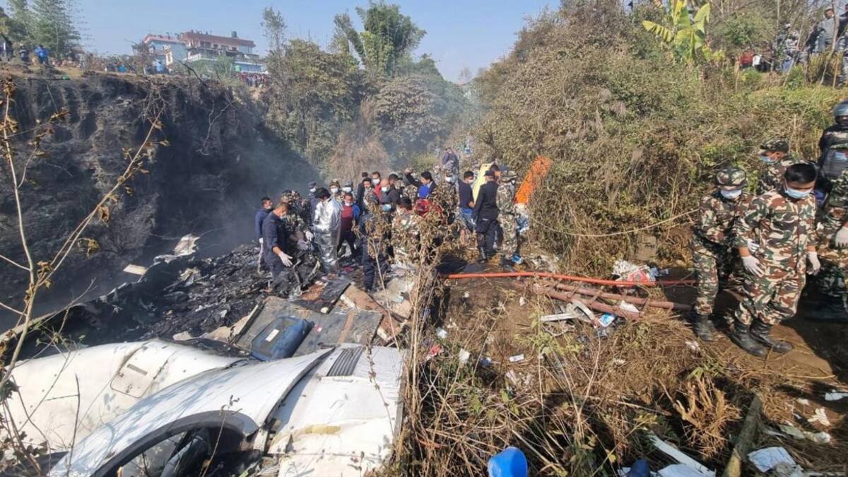 Un avión se estrelló en Nepal. FOTO: EFE