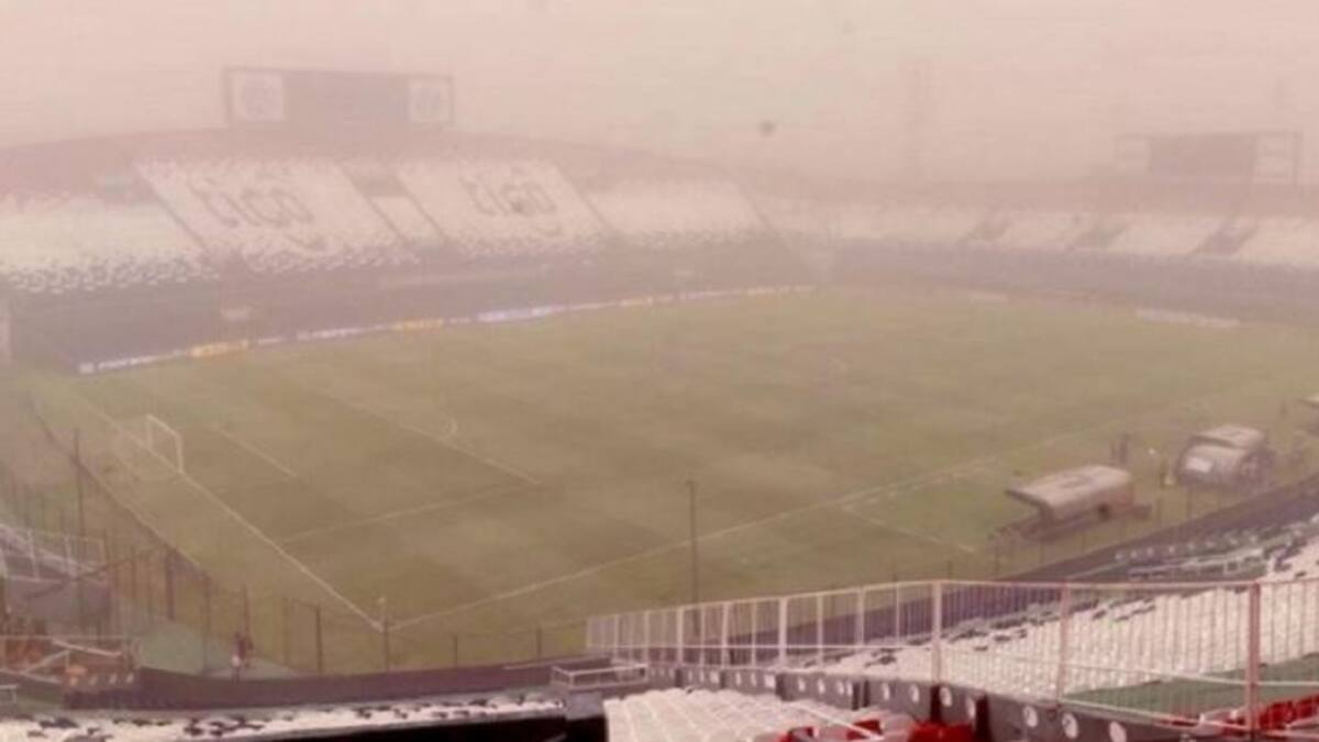 Una gigante nube de humo y ceniza de los incendios correntinos envolvió Asunción y alrededores