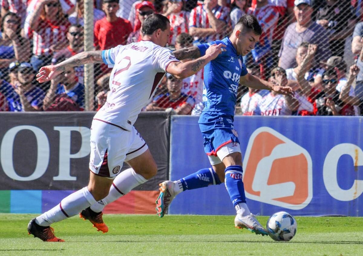 Unión de Santa Fe vs. Lanús. Foto: NA.