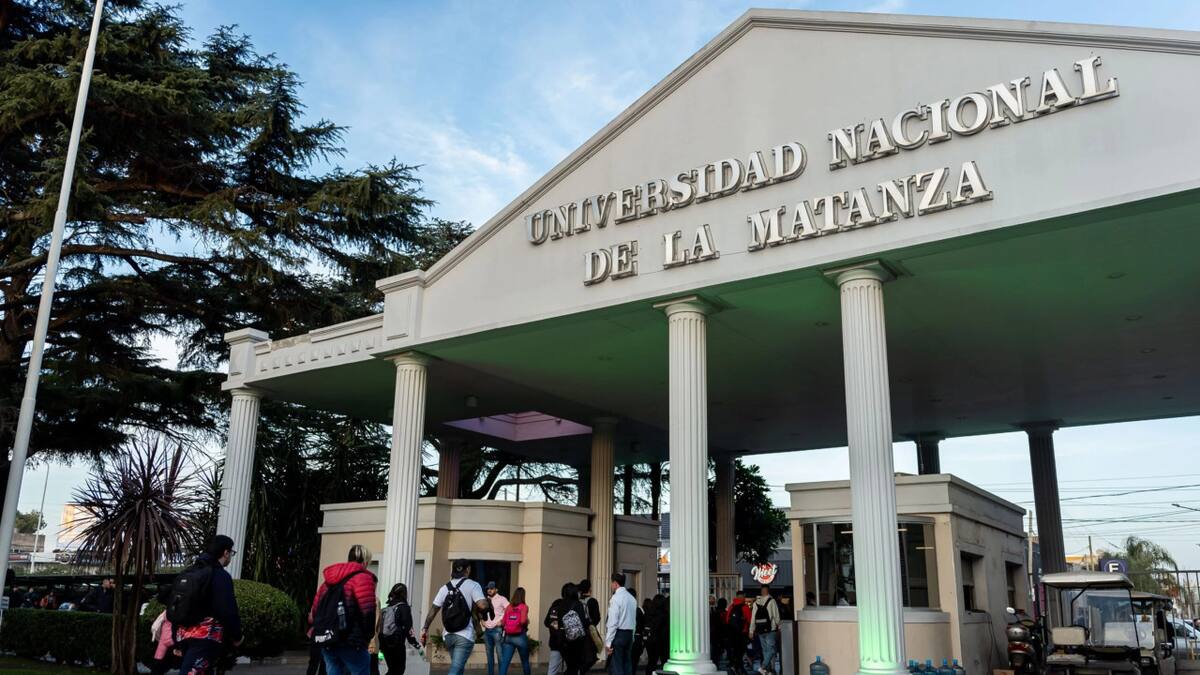 La Universidad de La Matanza desmintió la presencia de un estudiante armado: "No hubo arma ni detenido alguno"