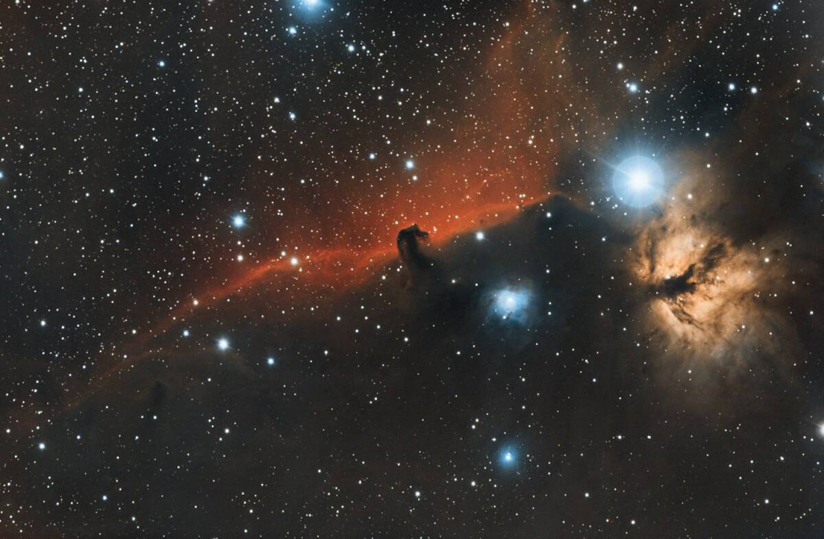 Universo, espacio, sistema solar. Foto: Unsplash.