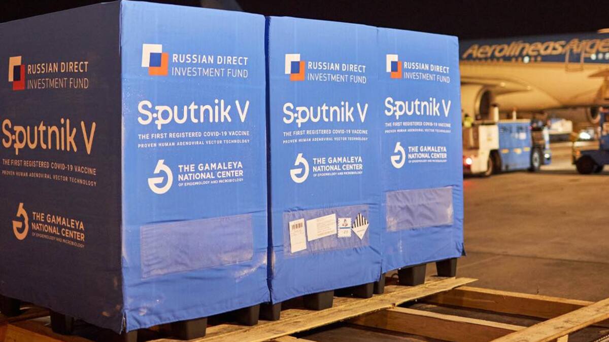 Vacuna rusa Sputnik V contra coronavirus, vuelos desde Rusia, Ezeiza, Aerolíneas Argentinas, NA