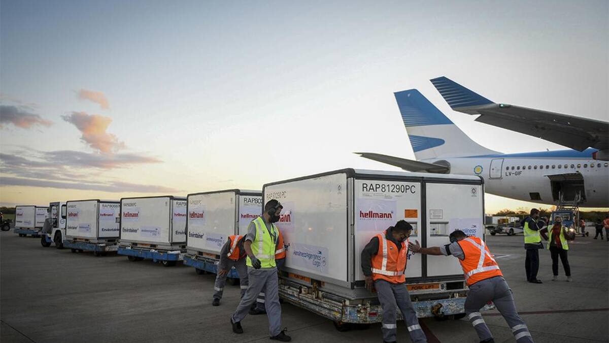 Vacuna Sinopharm contra coronavirus, llegada de aviones a Ezeiza, Canal 26