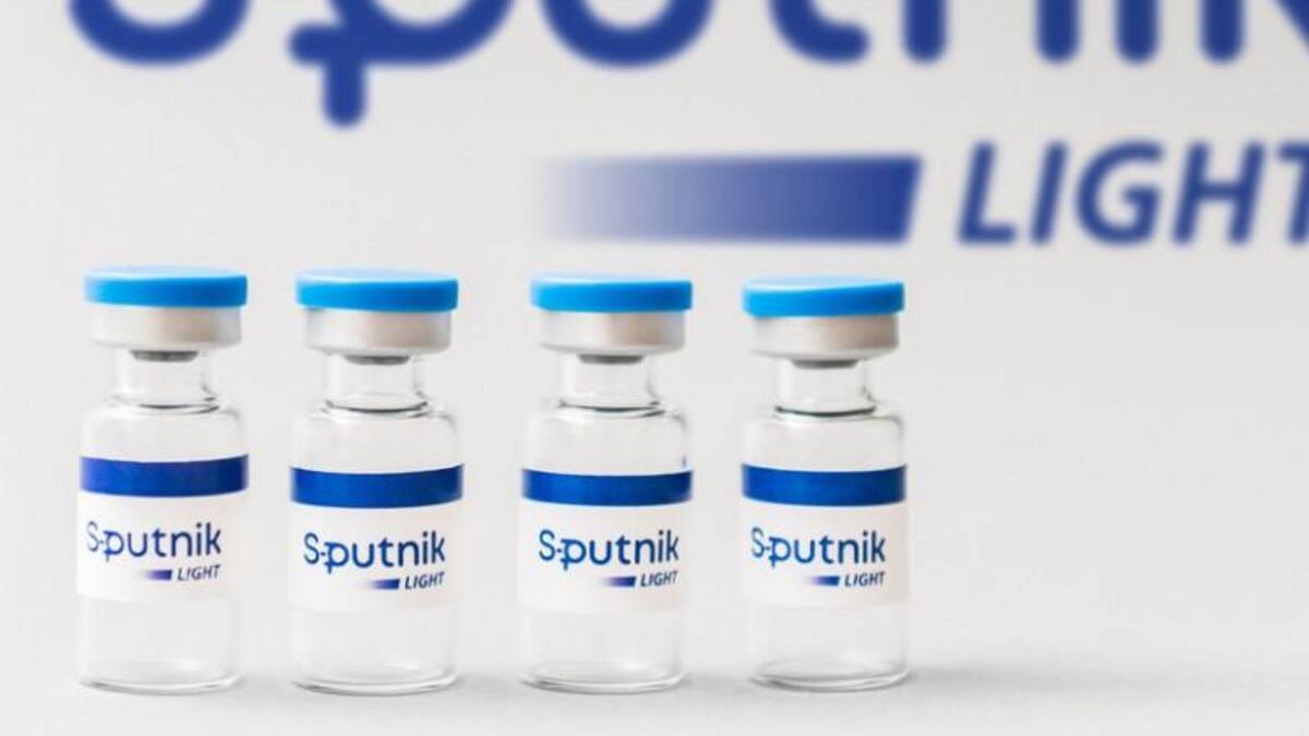 Vacuna Sputnik Light, Reuters