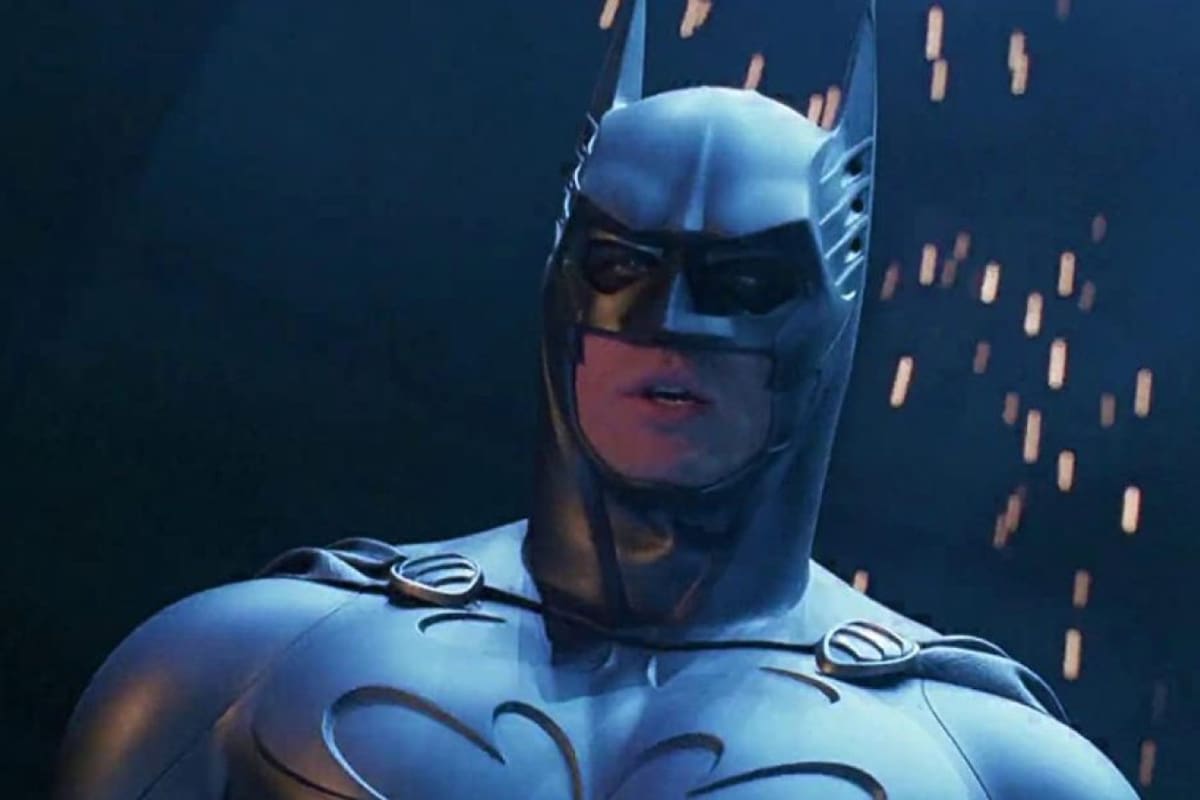 Val Kilmer como Batman.