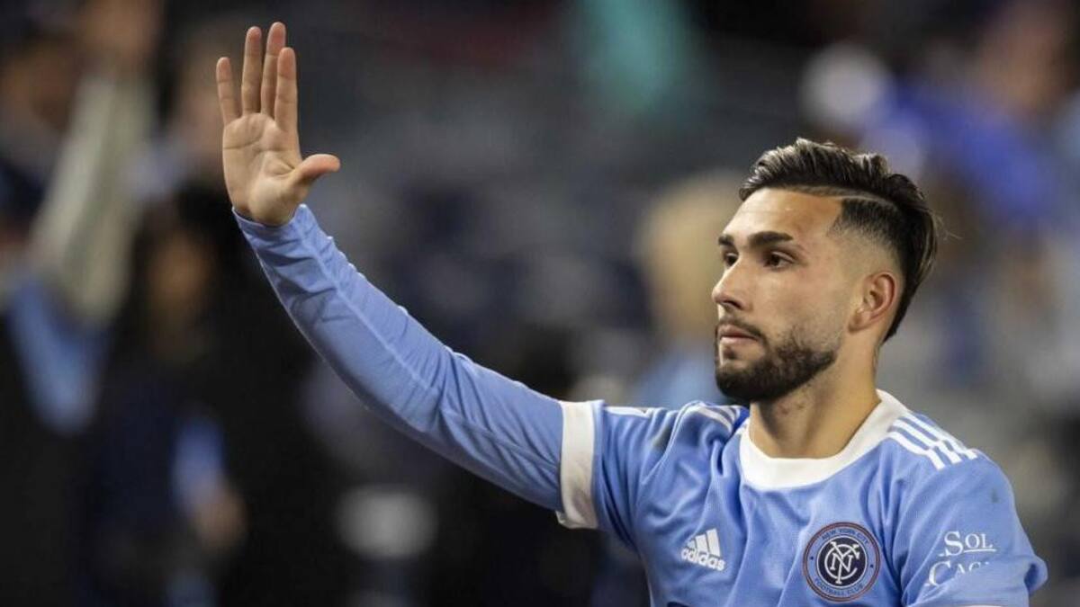 Valentín Castellanos, mercado de pases