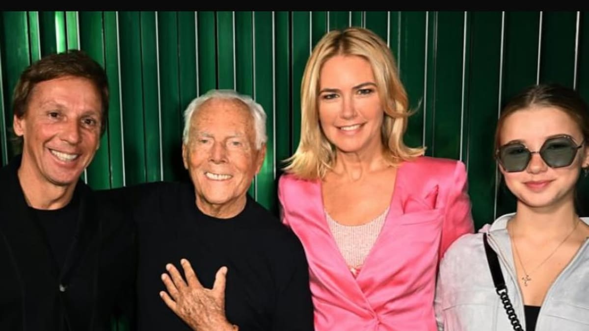 Valeria Mazza junto a Giorgio Armani.
