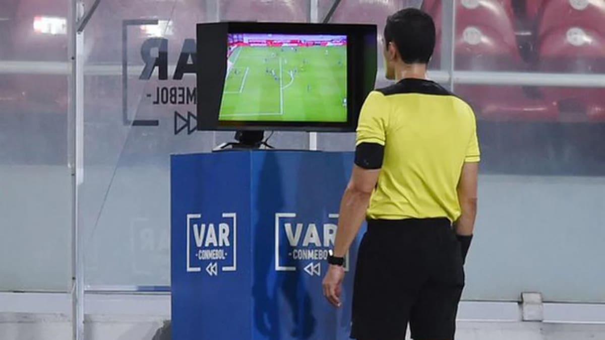 VAR, fútbol argentino