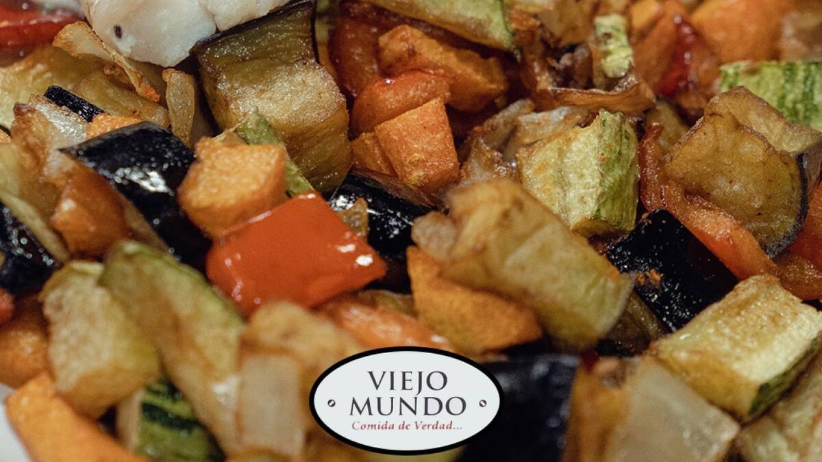 Variedad de platos en el Bodegón Viejo Mundo. Foto: Instagram viejomundobodegon.