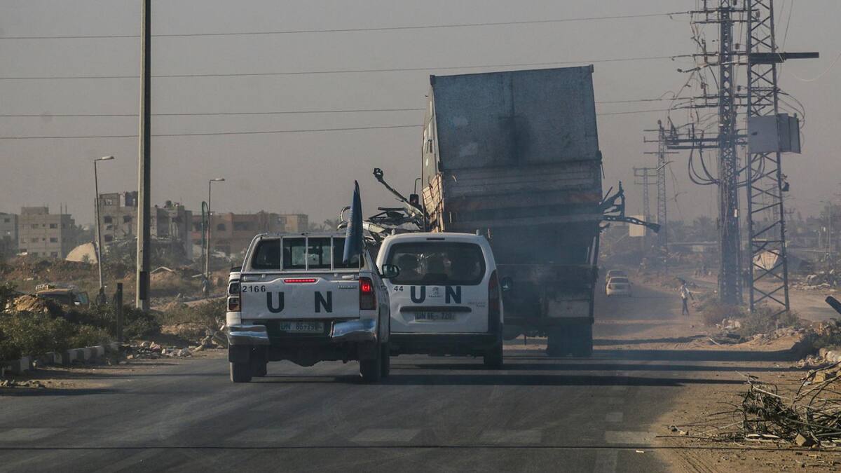 Vehículos de la UNRWA en la Franja de Gaza. Foto: EFE.
