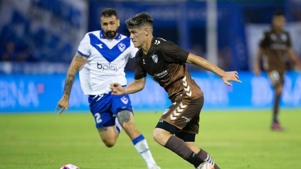 Vélez y Platense. Foto: NA.