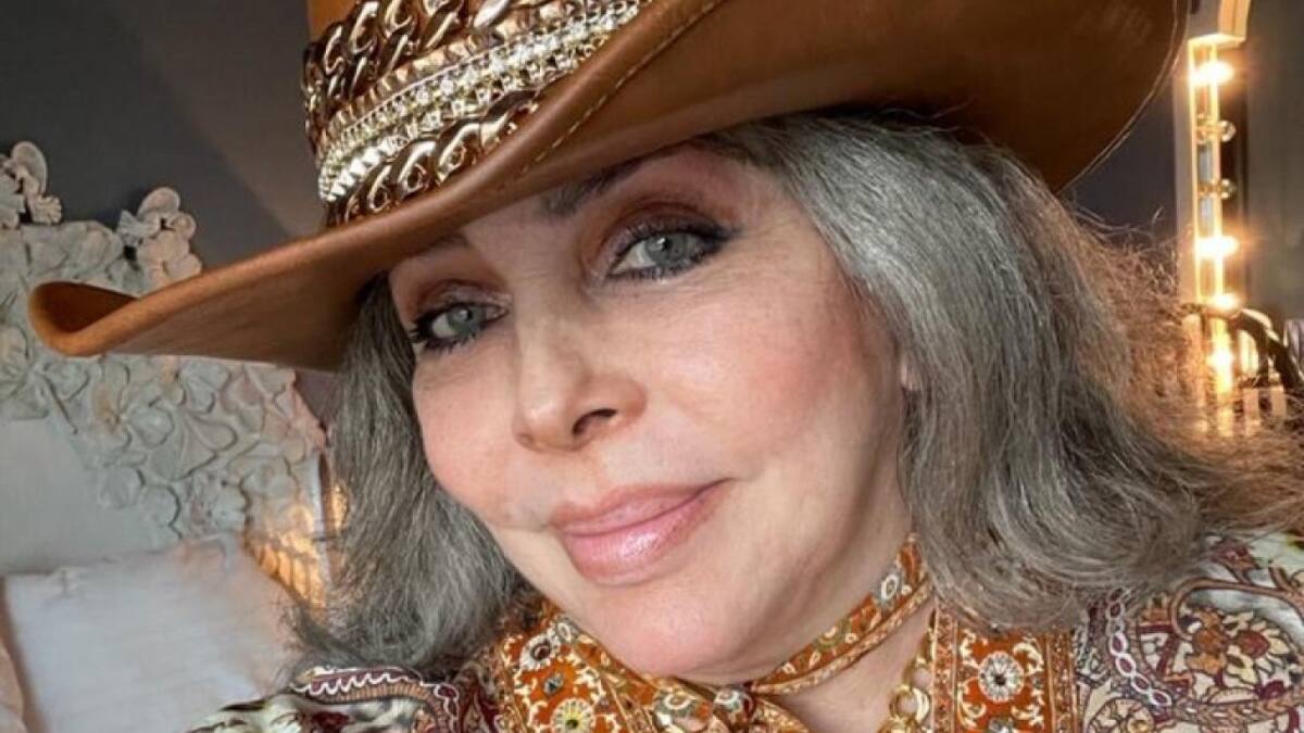 ¿Vuelve a la TV?: Verónica Castro mostró su nuevo look y revolucionó las redes