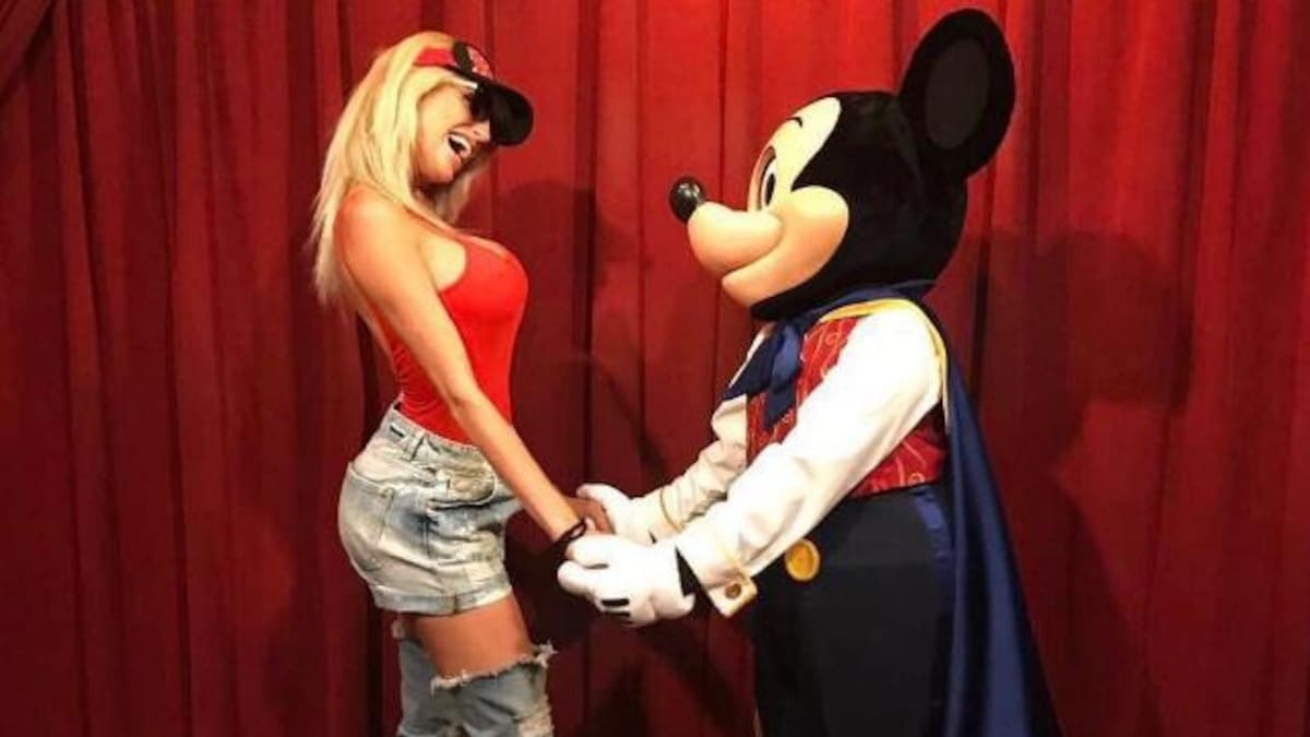 Vicky Xipolitakis - Mickey Mouse - Disney
