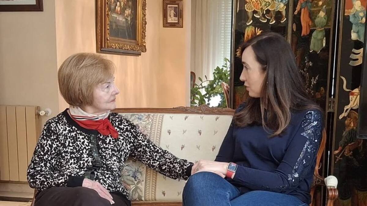 Victoria Villarruel junto a Isabel Perón en Madrid. Foto: NA