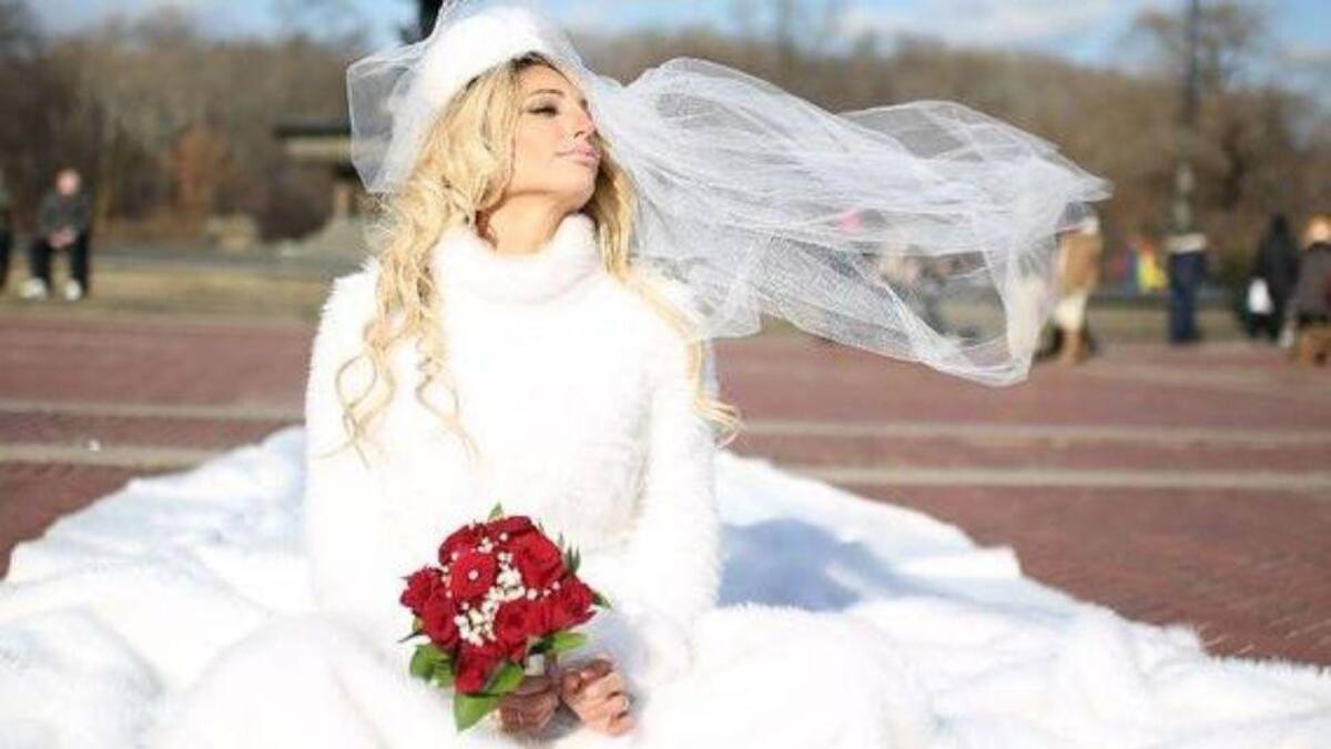 Victoria Xipolitakis infartante en su noche de bodas