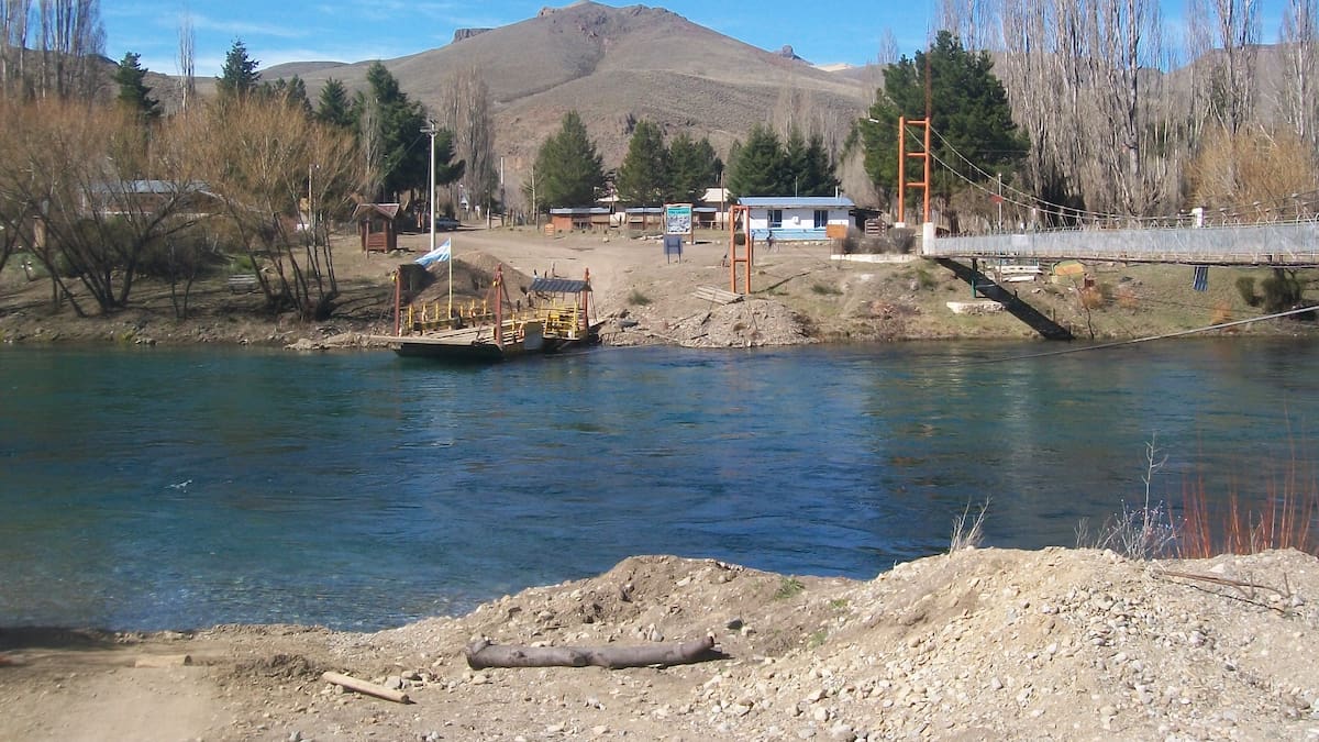 Montañas, ríos cristalinos y pasajes ocultos: el pueblo de la Patagonia ideal para visitar en vacaciones de invierno