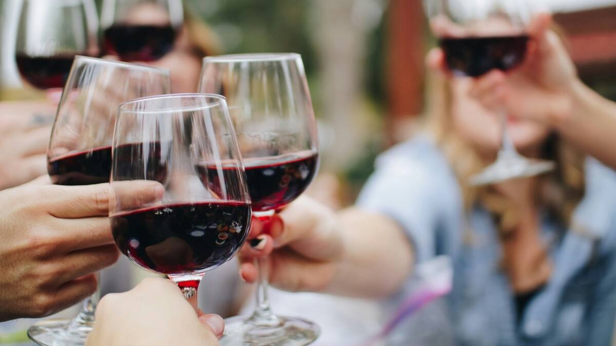 En Francia el vino tinto está en crisis. Foto: Unsplash.