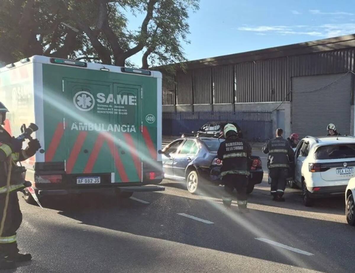 Violento choque en Costanera.