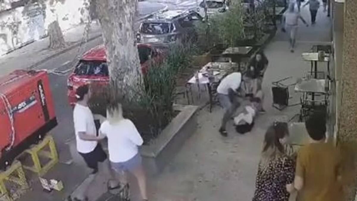 Violento robo a un café de Villa Luro. Foto: NA.