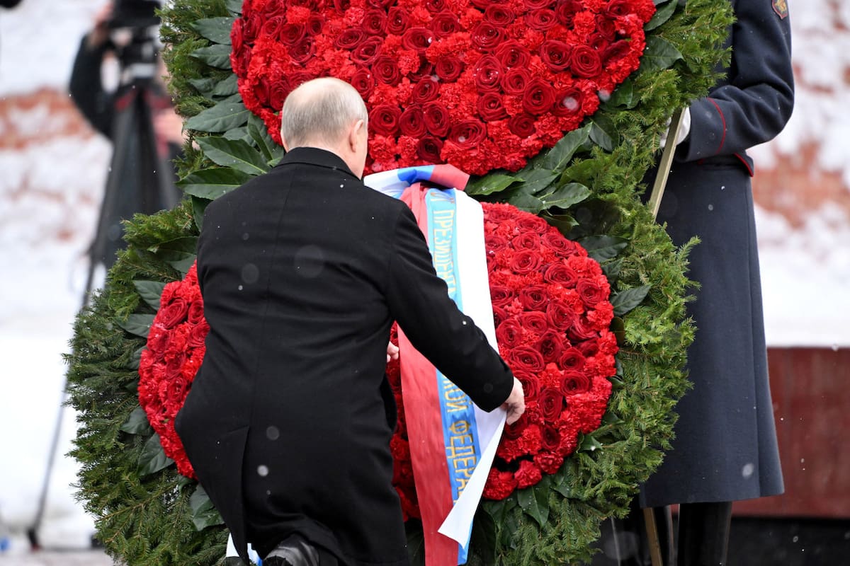Vladimir Putin en el "Día de los Defensores de la Patria" en Rusia. Foto: REUTERS.