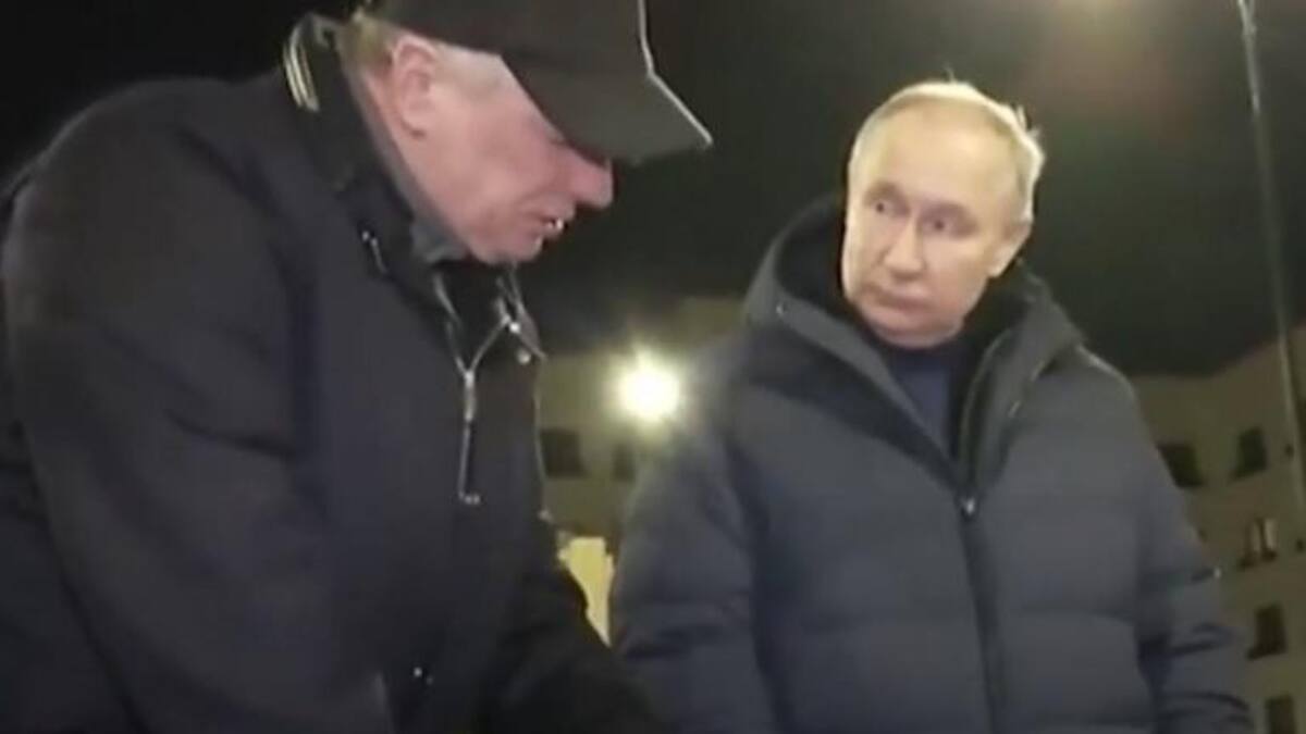 Vladimir Putin visitó Mariúpol en su primer viaje al Donbás.NA