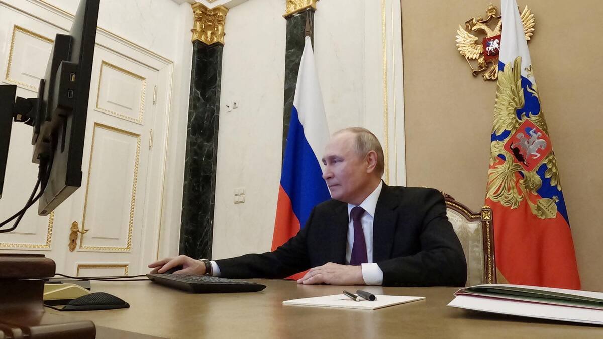 Vladimir Putin votó de manera online en las elecciones regionales de Rusia. Foto: EFE.