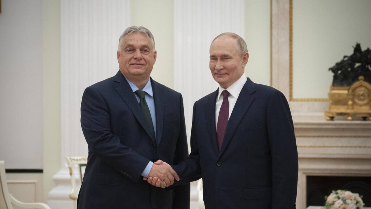 Vladimir Putin y Viktor Orbán. Foto: EFE.