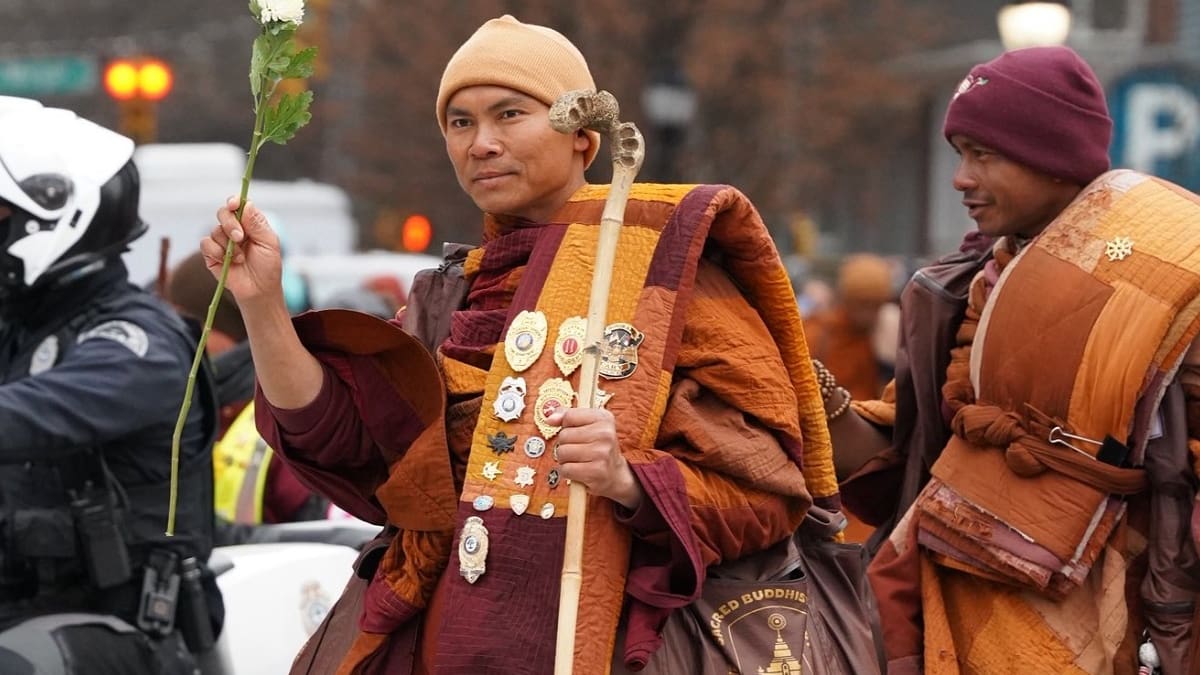 “Walk for peace”: la peregrinación budista avanza hacia Rolesville a pesar de la intensa nieve en Estados Unidos