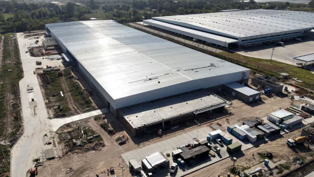 Una reconocida empresa de electrodomésticos vendió su moderna planta en Pilar: se había inaugurado en 2022 y por la crisis tuvieron que cerrar