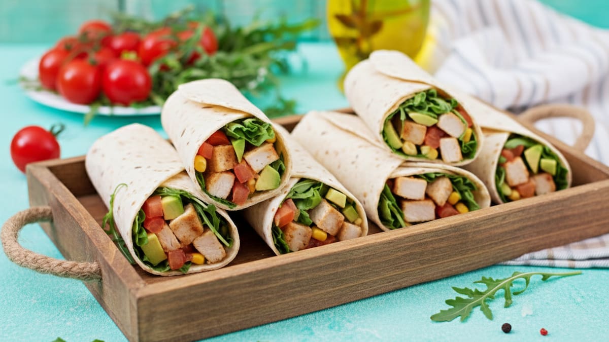 Receta de wraps de pollo y verduras: cómo hacer en 15 minutos una vianda deliciosa para el trabajo o la escuela