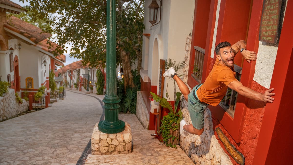 El “reino del revés” existe y está en América Latina: el extraño pueblito donde la gente se marea y todo parece dado vuelta