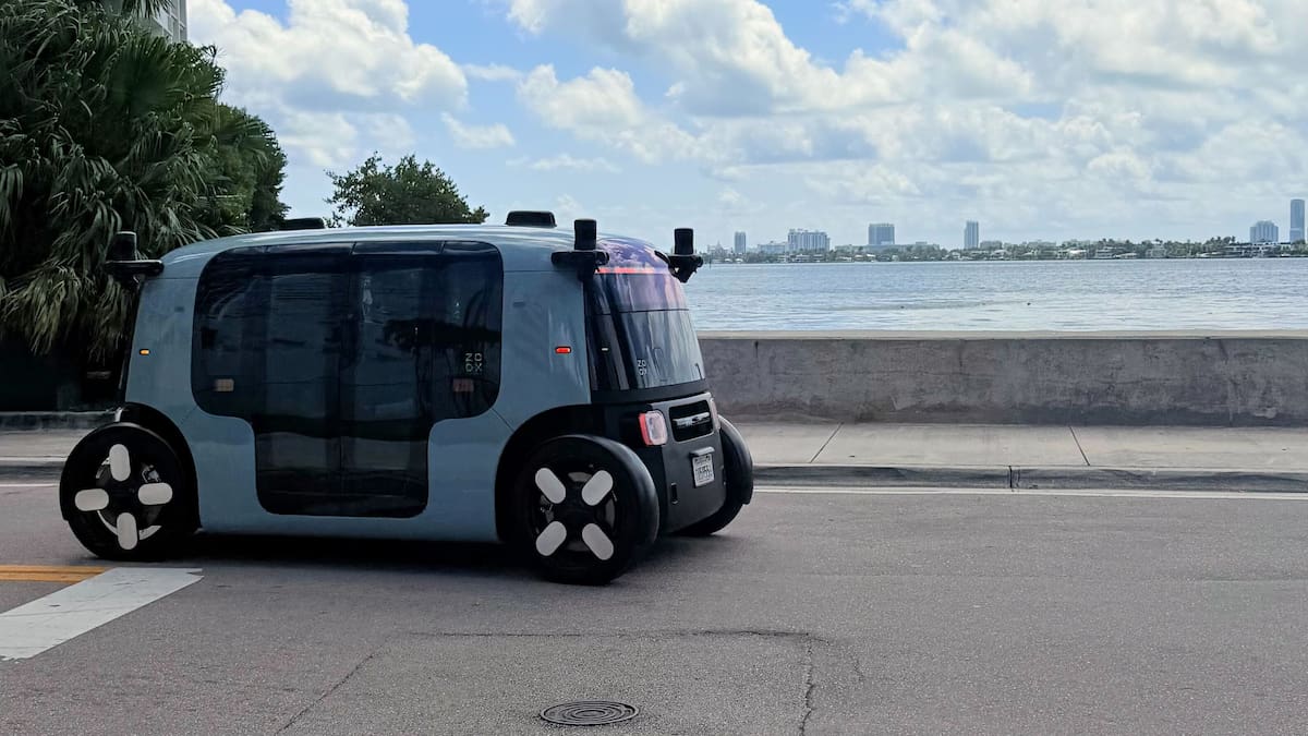 Zoox, el nuevo servicio de transporte de Amazon que llega a las calles con sus “tostadoras sobre ruedas”